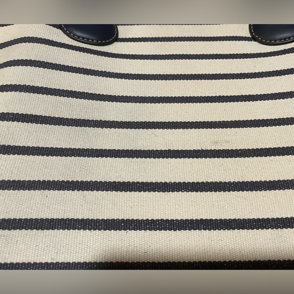 Lauren Ralph Lauren handbag - Picture 8 of 10